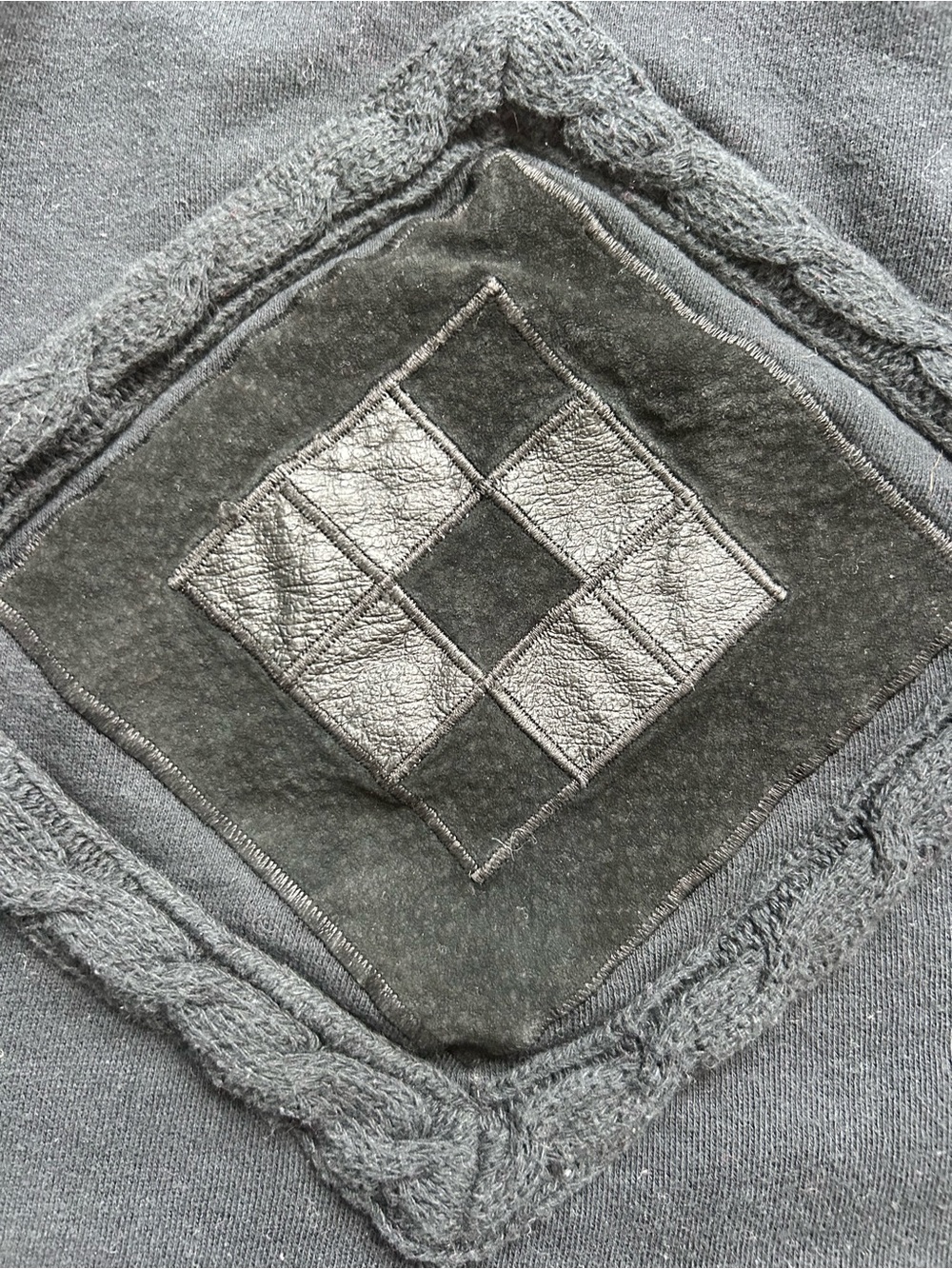 Vintage CC. Sport Unisex Short Sweatshirt with leather and sweater appliqué L - Picture 3 of 6